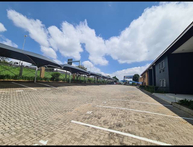 3,356M² OFFICE TO LET IN VORNA VALLEY